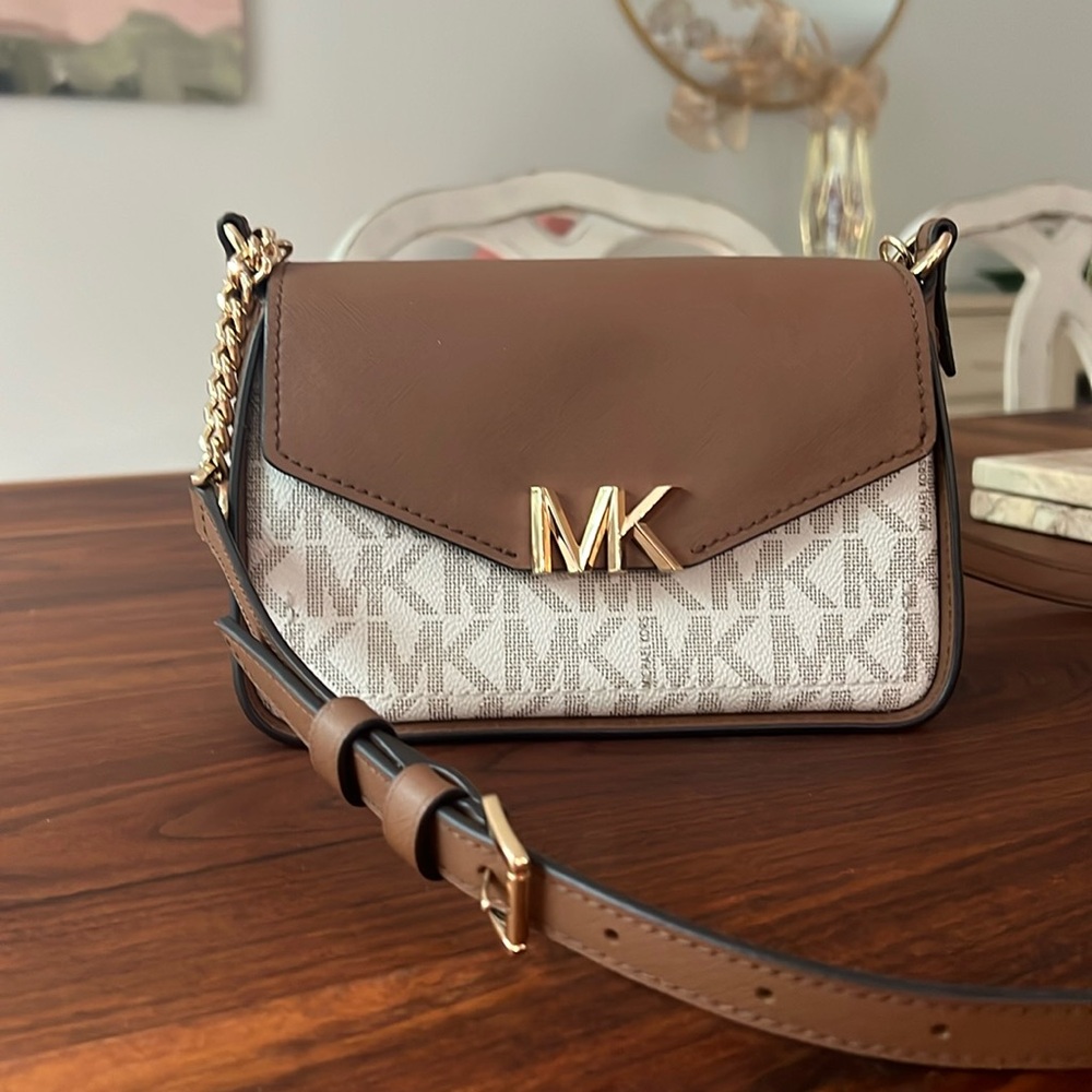 Michael Kors Crossbody
